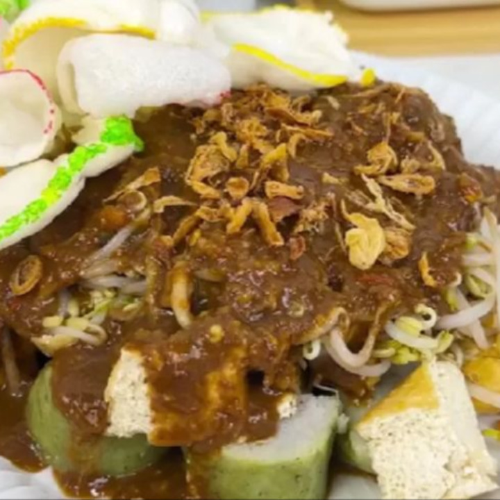 Lontong Tahu