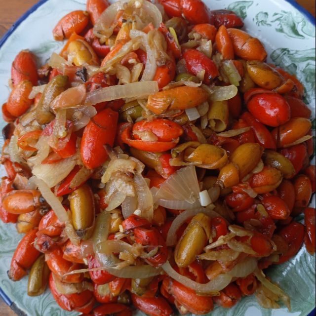 Oseng kulit mlinjo